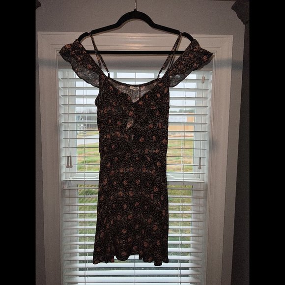 Off-the-shoulder Dress - Picture 1 of 2